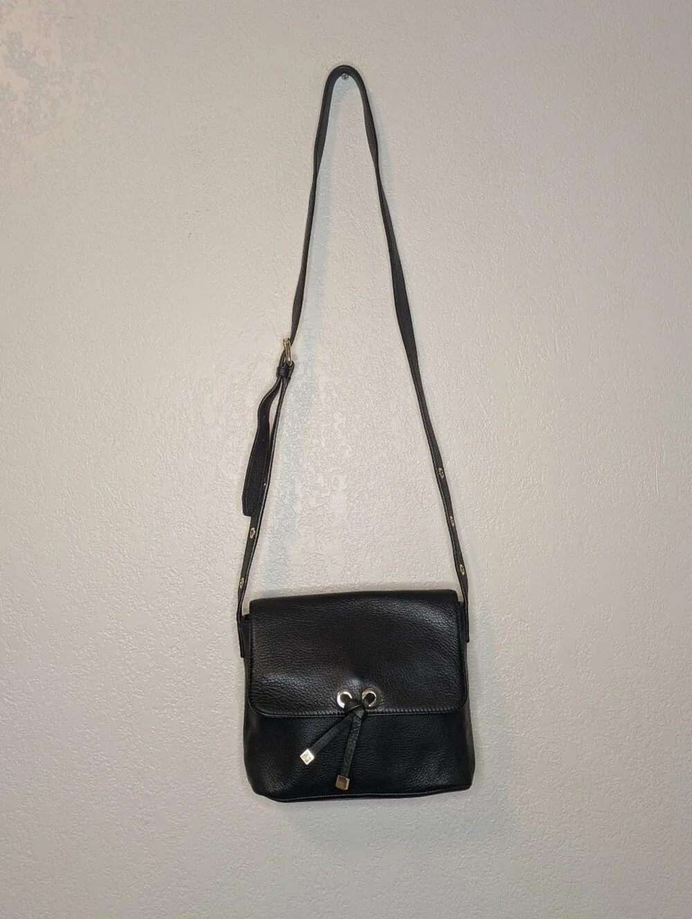 Talbots Black Genuine Leather Snap Flap Crossbody Bag • Excellent